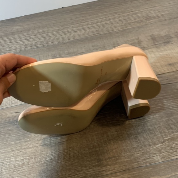 Bettye Muller patent leather block heels size 7 - Picture 6 of 10